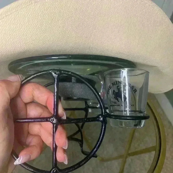 Cowboy hat 1 little tequila - Picture 8 of 11